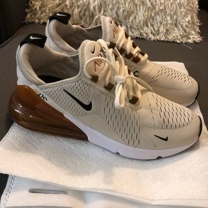 Nike Air Max 270 “Orewood Brown” Women size 8 (39)